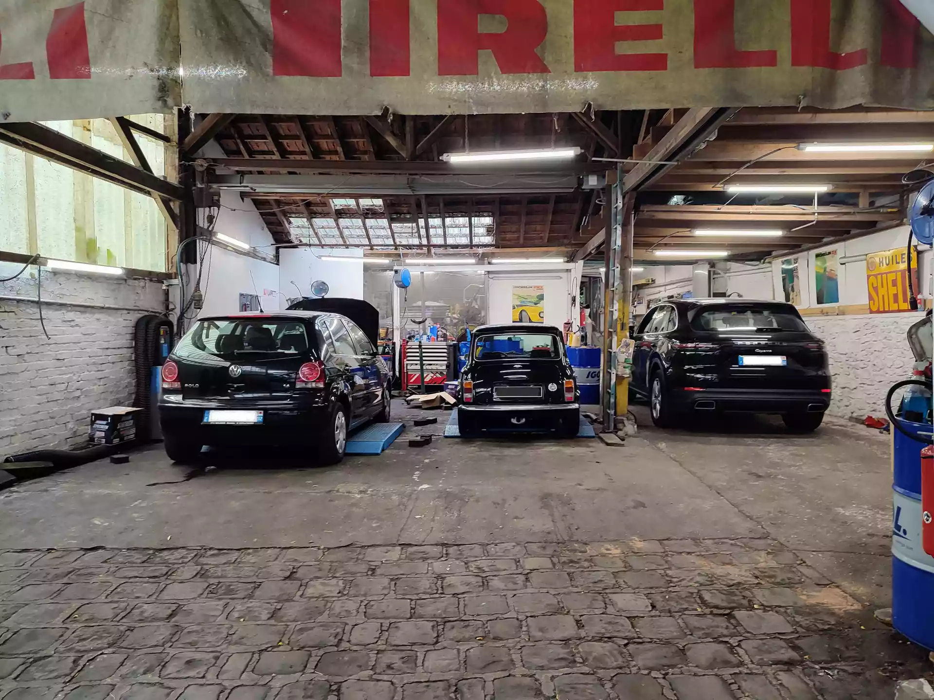 Autorosati banniere h polo mini cayenne noir 1920x1440 q30